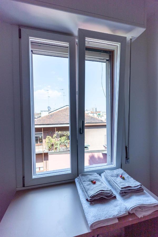 Ferienwohnung Milan Flat 5 Min From Duomo With Park For Small Cars Exterior foto